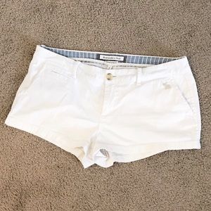 Abercrombie & Fitch, white shorts